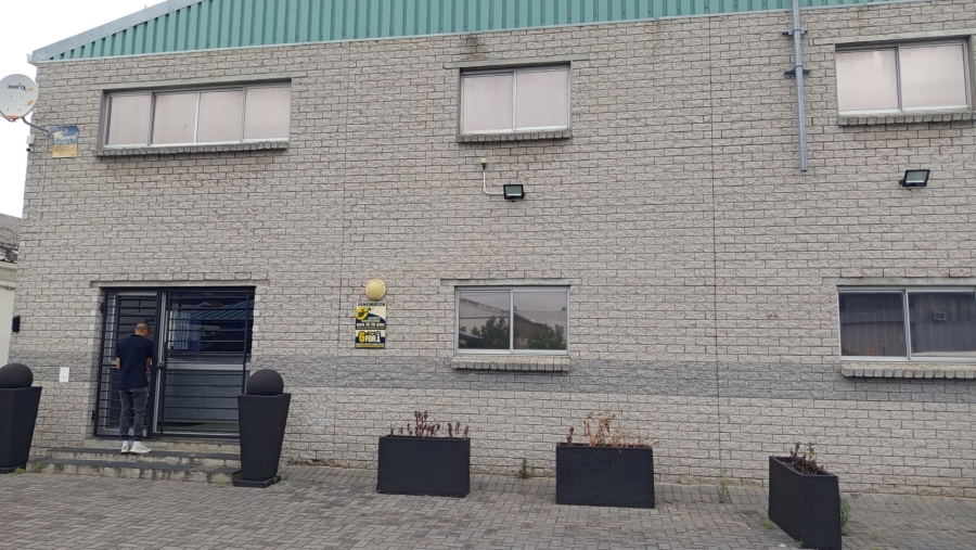 To Let commercial Property for Rent in Maitland Western Cape